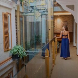 the-radh-hotel-ambiance